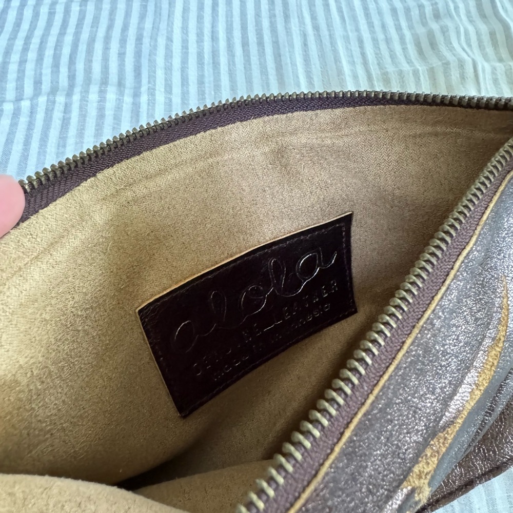 Alola Maui Clutch